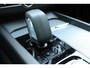 Volvo XC60 T6 Automaat Plug-in hybrid AWD Ultra Dark | Verwarmbare voorstoelen | Verwarmbaar stuurwiel | Verwarmbare achterbank | Rondom zicht camera | Premium audio by Harman Kardon | Panoramadak | Semi Elektrische Trekhaak | Alarmklasse 3