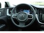 Volvo XC60 T6 Automaat Plug-in hybrid AWD Ultra Dark | Verwarmbare voorstoelen | Verwarmbaar stuurwiel | Verwarmbare achterbank | Rondom zicht camera | Premium audio by Harman Kardon | Panoramadak | Semi Elektrische Trekhaak | Alarmklasse 3