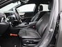 Mercedes-Benz A-klasse 180 Business Solution AMG | ACHTERUITRIJCAMERA | HALF LEDER INTERIEUR | NAVIGATIE | CLIMATE CONTROL | DIGITAL COCKPIT | PARKEERSENSOREN | LED VERLICHTING |