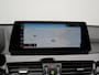 BMW X1 sDrive20i Sportline Automaat 192pk | Trekhaak Afneembaar | Panodak | Head Up | Lederen Sportstoelen Verwarmd | Navigatie | Camera | Sfeerverlichting | Virtual  | DAB |