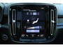 Volvo XC40 T5 Automaat Plug-in hybrid Plus Bright | Panoramadak | Adaptieve Cruise Control | Getint glas | 19" Lichtmetalen velgen | Alarm klasse 3 | Harman Kardon | 360 graden camera | LED Mistlampen