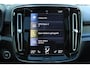 Volvo XC40 T5 Automaat Plug-in hybrid Plus Bright | Panoramadak | Adaptieve Cruise Control | Getint glas | 19" Lichtmetalen velgen | Alarm klasse 3 | Harman Kardon | 360 graden camera | LED Mistlampen