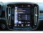 Volvo XC40 T5 Automaat Plug-in hybrid Plus Bright | Panoramadak | Adaptieve Cruise Control | Getint glas | 19" Lichtmetalen velgen | Alarm klasse 3 | Harman Kardon | 360 graden camera | LED Mistlampen