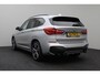 BMW X1 xDrive20i High Executive M-pakket 2017 | Dealer Onderhouden | Panorama Dak | Airco | Navigatie | Cruise Control | Stoelverwarming | Stuurwiel Bediening | 2 Sleutels | Dashcam | Spraak Bediening | Nationale Autopas