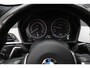 BMW X1 xDrive20i High Executive M-pakket 2017 | Dealer Onderhouden | Panorama Dak | Airco | Navigatie | Cruise Control | Stoelverwarming | Stuurwiel Bediening | 2 Sleutels | Dashcam | Spraak Bediening | Nationale Autopas