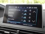 Peugeot 3008 1.2 PureTech Blue Lease Premium | Automaat | Trekhaak | 19 inch lichtmetalen velgen | Elektrisch bedienbare kofferbakklep | Navigatie | Achteruitrijcamera | Draadloze telefoonlader | Keyless entry en start