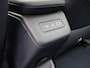 Lynk & Co 02 Core 66 kWh / Adaptieve Cruise / Stoelverwarming / Panoramadak / Parkeercamera / Elektrische Kofferbak / Dodehoek Assistent / Parkeersensoren / Snelweg Assistent / Carplay /