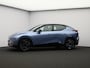 Lynk & Co 02 Core 66 kWh / Adaptieve Cruise / Stoelverwarming / Panoramadak / Parkeercamera / Elektrische Kofferbak / Dodehoek Assistent / Parkeersensoren / Snelweg Assistent / Carplay /