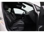 Volkswagen Golf 1.4 TSI 204 pk DSG PHEV GTE Limited Edition 085/200 | Leder | Geheugenstoel | Navigatie Discover Pro | Virtual Cockpit | Achteruitrijcamera | Stoelverwarming