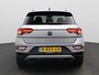 Volkswagen T-Roc 1.0 TSI Life | 115 PK | Airco | Digital Cockpit | All Season Banden | Navi by Shop | Park Assist