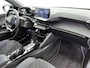 Peugeot e-2008 EV GT 54 kWh 156 pk Automaat | Navigatie | Achteruitrijcamera | Parkeersensoren Voor en Achter | Alcantara Bekleding | Sportstoelen | Full-LED Koplampen | Keyless Entry/Start | Climate Control | Cruise Control | 17" Lichtmetalen Velgen | Apple Carplay/Android Auto |