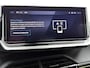 Peugeot e-2008 EV GT 54 kWh 156 pk Automaat | Navigatie | Achteruitrijcamera | Parkeersensoren Voor en Achter | Alcantara Bekleding | Sportstoelen | Full-LED Koplampen | Keyless Entry/Start | Climate Control | Cruise Control | 17" Lichtmetalen Velgen | Apple Carplay/Android Auto |