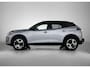 Peugeot e-2008 EV GT 54 kWh 156 pk Automaat | Navigatie | Achteruitrijcamera | Parkeersensoren Voor en Achter | Alcantara Bekleding | Sportstoelen | Full-LED Koplampen | Keyless Entry/Start | Climate Control | Cruise Control | 17" Lichtmetalen Velgen | Apple Carplay/Android Auto |