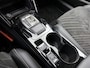 Peugeot e-2008 EV GT 54 kWh 156 pk Automaat | Navigatie | Achteruitrijcamera | Parkeersensoren Voor en Achter | Alcantara Bekleding | Sportstoelen | Full-LED Koplampen | Keyless Entry/Start | Climate Control | Cruise Control | 17" Lichtmetalen Velgen | Apple Carplay/Android Auto |