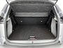 Peugeot e-2008 EV GT 54 kWh 156 pk Automaat | Navigatie | Achteruitrijcamera | Parkeersensoren Voor en Achter | Alcantara Bekleding | Sportstoelen | Full-LED Koplampen | Keyless Entry/Start | Climate Control | Cruise Control | 17" Lichtmetalen Velgen | Apple Carplay/Android Auto |