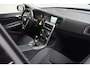 Volvo V60 1.6 T3 Momentum | Cruise control | Lederen/stof bekleding | Parkeer assistent