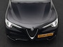 Alfa Romeo Stelvio 2.0 T AWD Super Q4 Automaat 200pk Dealer O.H | Trekhaak Afneembaar | Adaptive Cruise | Camera | Blis | Lederen Sportstoelen Memory & Verwarmd | Navigatie | DAB |