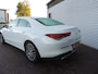 Mercedes-Benz CLA 200 Business Solution Luxury sfeer licht