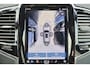 Volvo XC90 T8 Recharge AWD Plus Dark - LONG RANGE - Luchtvering - Panorama/schuifdak - IntelliSafe Assist & Surround - 360º Camera - Harman/Kardon audio - Adaptieve LED koplampen - Verwarmde voorstoelen, stuur & achterbank - Parkeersensoren voor & achter - Elektr. bedienb. voorstoelen met geheugen - Draadloze tel. lader - Extra getint glas - Elektr. inklapbare trekhaak - 20' LMV