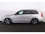 Volvo XC90 T8 Recharge AWD Plus Dark - LONG RANGE - Luchtvering - Panorama/schuifdak - IntelliSafe Assist & Surround - 360º Camera - Harman/Kardon audio - Adaptieve LED koplampen - Verwarmde voorstoelen, stuur & achterbank - Parkeersensoren voor & achter - Elektr. bedienb. voorstoelen met geheugen - Draadloze tel. lader - Extra getint glas - Elektr. inklapbare trekhaak - 20' LMV