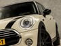 MINI Cooper Mini 1.5 Chili Automaat (5 DEURS, DEALER ONDERHOUDEN, GROOT NAVI, LEDER, GETINT GLAS, CLIMATE, STOELVERWARMING, SPORTSTOELEN, LED KOPLAMPEN, CRUISE, KEYLESS, NIEUWSTAAT)