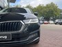 Skoda Octavia Combi 1.4 TSI iV PHEV 204pk DSG Sportline Business / Led Matrix / Head-Up Display / Achteruitrij camera / Stuur & Stoelverwarming / Dode hoek detectie / Bekleding suède  / 18'' LMV
