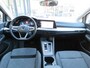 Volkswagen Golf 1.0 eTSI LIFE DSG-aut. / Pano dak / 18 Inch / Memory / BOVAG garantie