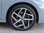 Volkswagen Golf 1.0 eTSI LIFE DSG-aut. / Pano dak / 18 Inch / Memory / BOVAG garantie