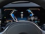 BMW X5 xDrive50e | M-SPORT | ICONIC GLOW | COMFORT ACCESS | CARBON INLEG | SOFT-CLOSE | TREKHAAK | PANORAMADAK | COMFORT SEATS | ADAPTIVE LED | HARMAN/KARDON | ALCANTARA HEMEL | HEAD-UP