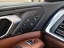 BMW X5 xDrive50e | M-SPORT | ICONIC GLOW | COMFORT ACCESS | CARBON INLEG | SOFT-CLOSE | TREKHAAK | PANORAMADAK | COMFORT SEATS | ADAPTIVE LED | HARMAN/KARDON | ALCANTARA HEMEL | HEAD-UP