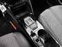 Peugeot 208 Hybrid 100 e-DCS6 Allure | Climate Control | Airco | Parkeersensoren Achter | LED Koplampen | Lichtmetalen Velgen 16" | Navigatie via Apple Carplay / Android Auto