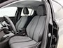 Peugeot 208 Hybrid 100 e-DCS6 Allure | Climate Control | Airco | Parkeersensoren Achter | LED Koplampen | Lichtmetalen Velgen 16" | Navigatie via Apple Carplay / Android Auto