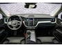 Volvo XC60 2.0 T6 Plug-in hybrid AWD Ultra Dark | Trekhaak | 360 Camera | Panoramadak | Adaptieve Cruise Control | Dode Hoek Detectie |