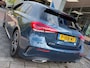 Mercedes-Benz A-klasse 180 136pk Business Solution AMG | 1ste Eigenaar | Navi | Clima | Cruise | Led Koplampen | Sfeerverlichting | Rijstrook+Licht+Regensensor | Pdc V+A+Assist+Camera | Privacy Glass | 18''lm