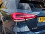 Mercedes-Benz A-klasse 180 136pk Business Solution AMG | 1ste Eigenaar | Navi | Clima | Cruise | Led Koplampen | Sfeerverlichting | Rijstrook+Licht+Regensensor | Pdc V+A+Assist+Camera | Privacy Glass | 18''lm