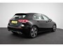 Mercedes-Benz A-klasse 200 Automaat Progressive Navigatie Camera Climate Control Cruise Control Lane Assist Keyless Go Verkeersbord Herkenning 17 Inch Lichtmetaal