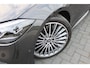 Mercedes-Benz C-klasse 180 AMG Line / NL auto/ Trekhaak af-fabriek/ Panorama/ Burmester / 19 inch