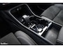 Volvo XC40 1.5 T4 Plug-in hybrid Ultimate Dark | Panorama dak | Zwenkbare trekhaak | Adaptieve cruise | Harman Kardon |