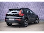 Volvo XC40 1.5 T2 R-Design | Adaptieve Cruise Control | Dode Hoek Detectie | Parkeer Camera | Parkeersensoren Voor en Achter |