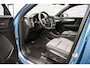 Volvo XC40 2.0 B4 Plus Dark | Trekhaak | Adaptieve Cruise Control | Stoel en Stuurverwarming | 19 inch wielen met all seasonbanden