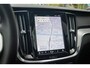 Volvo V60 2.0 T6 Plug-in hybrid AWD Plus Dark | Trekhaak | Panoramadak | 360 camera | Adaptive cruise control | Harman Kardon audio | Stoel- en stuurwielverwarming | Getint glas | Actieve LED koplampen |