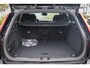Volvo V60 2.0 T6 Plug-in hybrid AWD Plus Dark | Trekhaak | Panoramadak | 360 camera | Adaptive cruise control | Harman Kardon audio | Stoel- en stuurwielverwarming | Getint glas | Actieve LED koplampen |