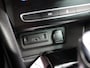 Renault Megane Estate TCe 140PK Bose | AppleCarPlay/AndroidAuto | Cruise Control | Climate Control | Navigatie | Parkeersensoren | Trekhaak | Isofix | Privacy Glass | BOSE SOUND |