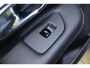 Volvo XC90 2.0 T8 Recharge AWD Ultra Dark | Incl. 12 maanden Garantie | Panorama dak | Massage stoelen | Stoel & Stuur verwarming | Stoelventilatie | Elektrisch verstelbare stoelen met memory | Stoelverwarming achter | 360* Camera | Elektrische kofferklep | Bower & Wilkins Audiosysteem | Head-Up display | Alcantara hemelbekleding | Keyless entry/start | Standkachel | Apple CarPlay/Android Auto | 22 Inch LMV |
