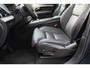 Volvo XC90 2.0 T8 Recharge AWD Ultra Dark | Incl. 12 maanden Garantie | Panorama dak | Massage stoelen | Stoel & Stuur verwarming | Stoelventilatie | Elektrisch verstelbare stoelen met memory | Stoelverwarming achter | 360* Camera | Elektrische kofferklep | Bower & Wilkins Audiosysteem | Head-Up display | Alcantara hemelbekleding | Keyless entry/start | Standkachel | Apple CarPlay/Android Auto | 22 Inch LMV |