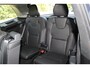 Volvo XC90 2.0 T8 Recharge AWD Ultra Dark | Incl. 12 maanden Garantie | Panorama dak | Massage stoelen | Stoel & Stuur verwarming | Stoelventilatie | Elektrisch verstelbare stoelen met memory | Stoelverwarming achter | 360* Camera | Elektrische kofferklep | Bower & Wilkins Audiosysteem | Head-Up display | Alcantara hemelbekleding | Keyless entry/start | Standkachel | Apple CarPlay/Android Auto | 22 Inch LMV |