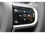 Volvo XC90 2.0 T8 Recharge AWD Ultra Dark | Incl. 12 maanden Garantie | Panorama dak | Massage stoelen | Stoel & Stuur verwarming | Stoelventilatie | Elektrisch verstelbare stoelen met memory | Stoelverwarming achter | 360* Camera | Elektrische kofferklep | Bower & Wilkins Audiosysteem | Head-Up display | Alcantara hemelbekleding | Keyless entry/start | Standkachel | Apple CarPlay/Android Auto | 22 Inch LMV |