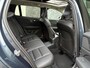 Volvo V60 2.0 T6 Plug-in hybrid AWD Ultra Dark | Trekhaak | Panoramadak | 360 camera | gelamineerde zijruiten | 19" velgen | Stoel- en stuurwielverwarming | Getint glas | Navigatie |