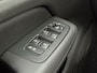 Volvo V60 2.0 T6 Plug-in hybrid AWD Ultra Dark | Trekhaak | Panoramadak | 360 camera | gelamineerde zijruiten | 19" velgen | Stoel- en stuurwielverwarming | Getint glas | Navigatie |