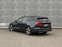 Volvo V60 2.0 T6 Plug-in hybrid AWD Ultra Dark | Trekhaak | Panoramadak | 360 camera | gelamineerde zijruiten | 19" velgen | Stoel- en stuurwielverwarming | Getint glas | Navigatie |